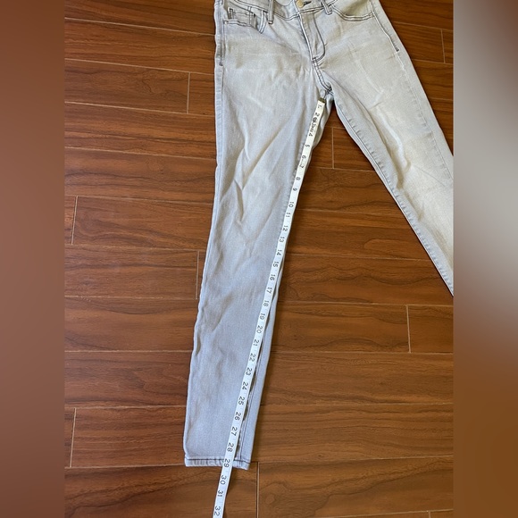 Women’s Old Navy Rockstar Mid-rise Skinny Jeans - Picture 6 of 6